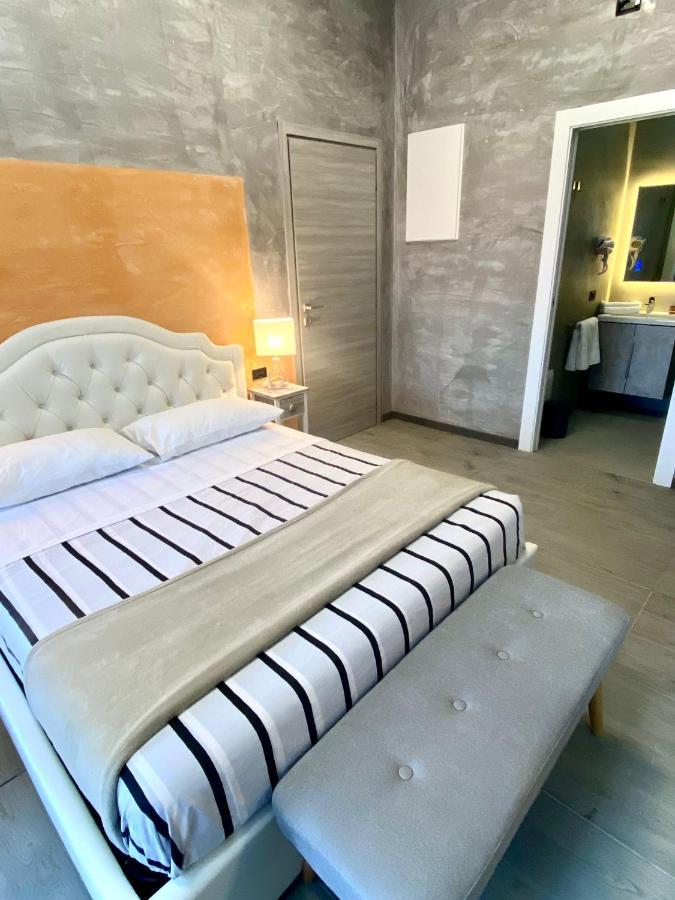 Hotel Tech Брембате Экстерьер фото