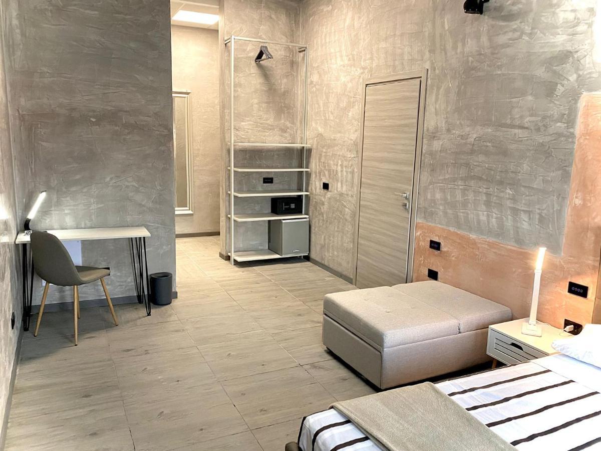 Hotel Tech Брембате Экстерьер фото
