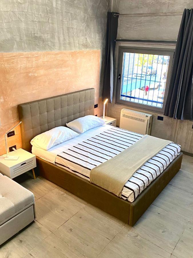 Hotel Tech Брембате Экстерьер фото