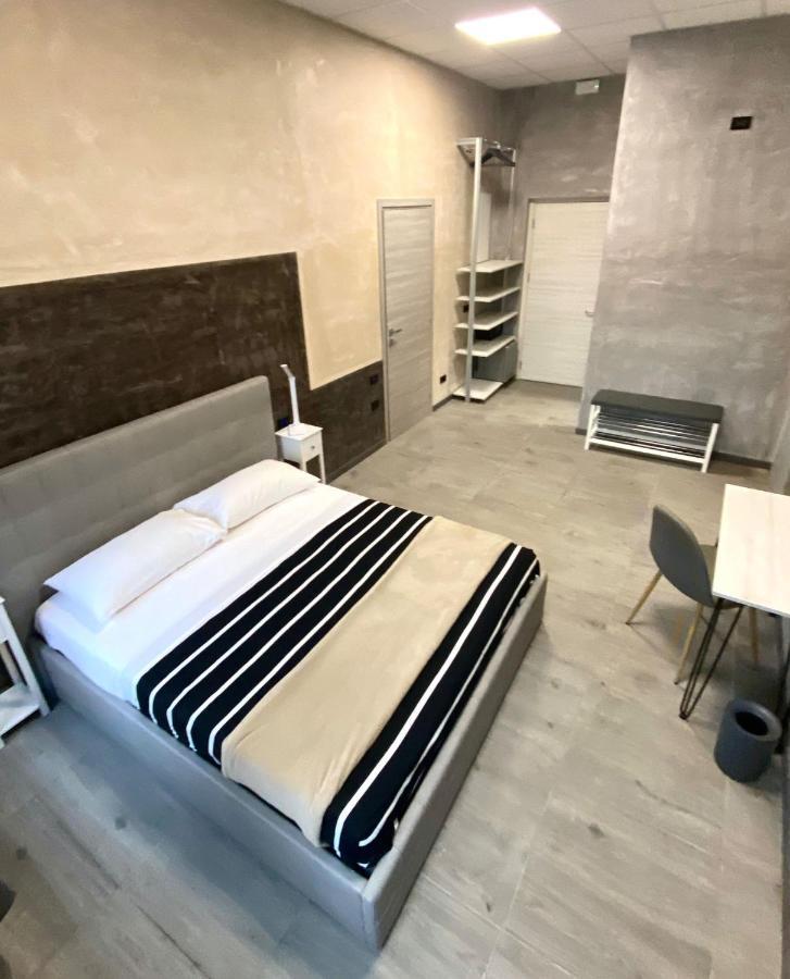 Hotel Tech Брембате Экстерьер фото