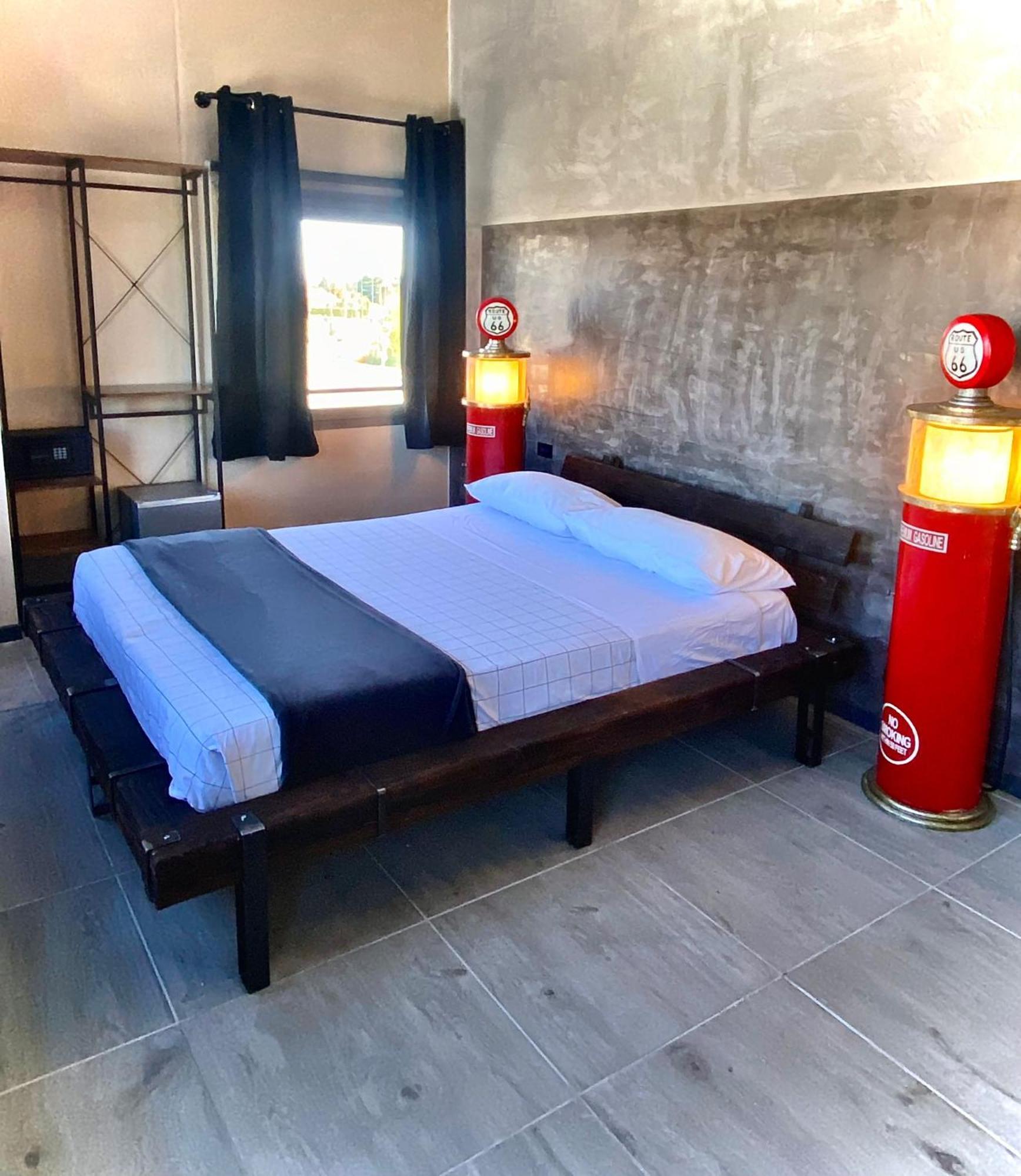 Hotel Tech Брембате Экстерьер фото